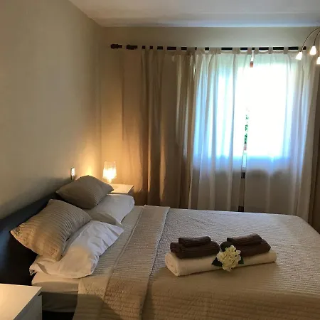 Apartment Bettina Urbana Lucca